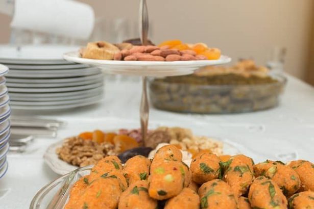 mercimek-köftesi-nasıl-yapılır