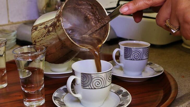 En İyi Türk Kahvesi Yapma ve Çay Demleme Tarifi Biz Biliyoz