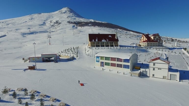 Yildiz_Dagi_kayak-merkezi